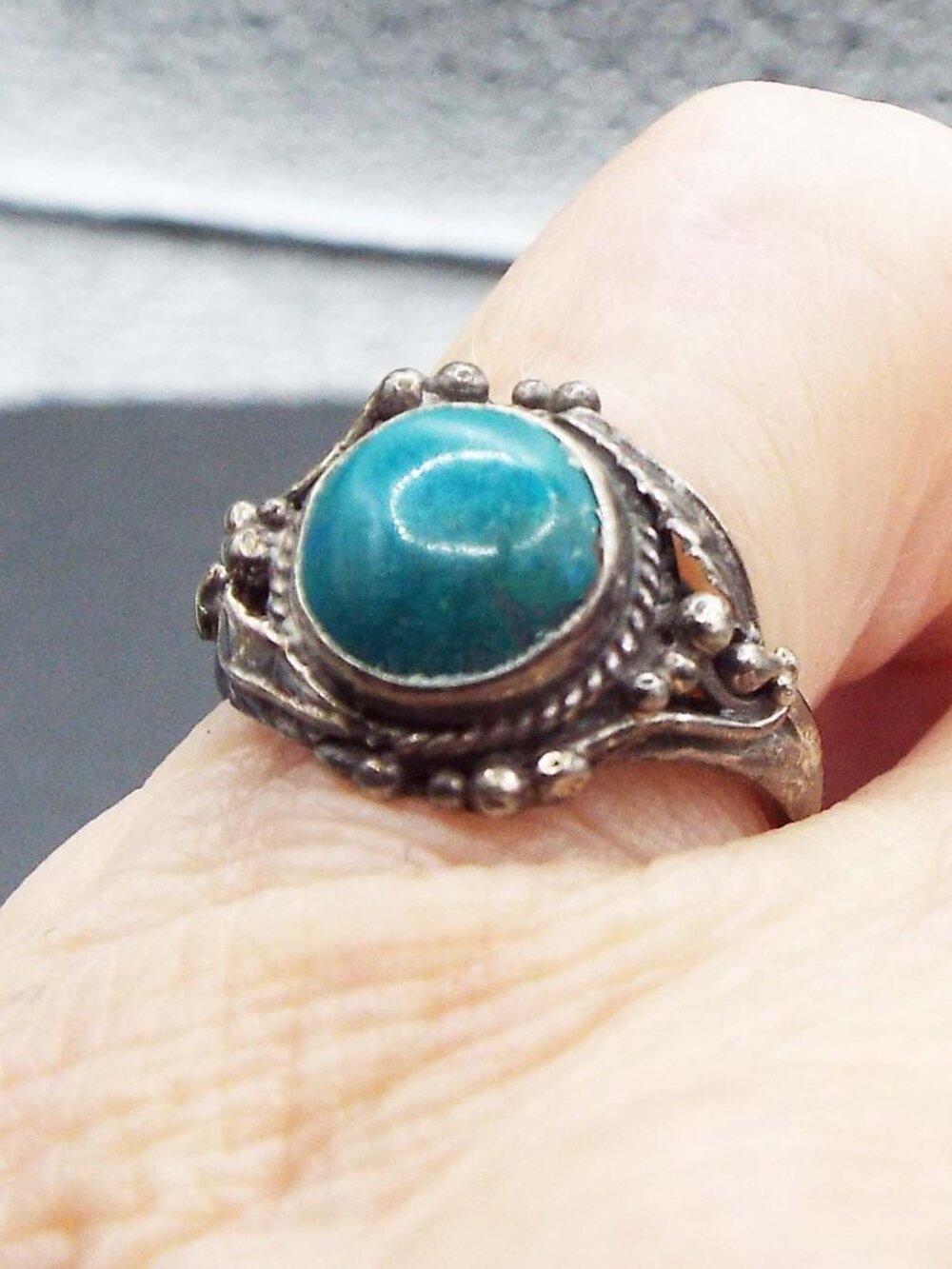 ANTIQUE NAVAJO BLUE GREEN CHRYSOCOLLA AZURITE CABOCHON STERLING SZ. 4 RING 15D